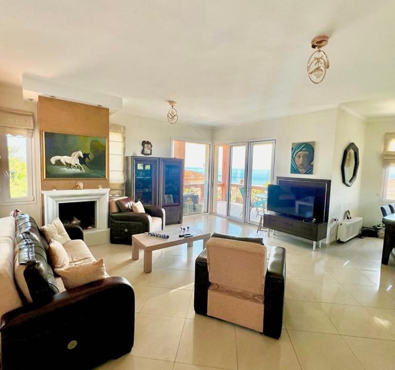 Photo of Livingroom in Agia Ermioni