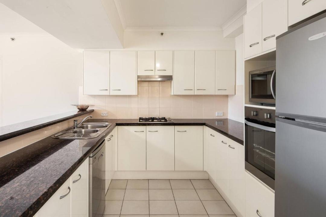 Photo of Kitchen in Main Beach