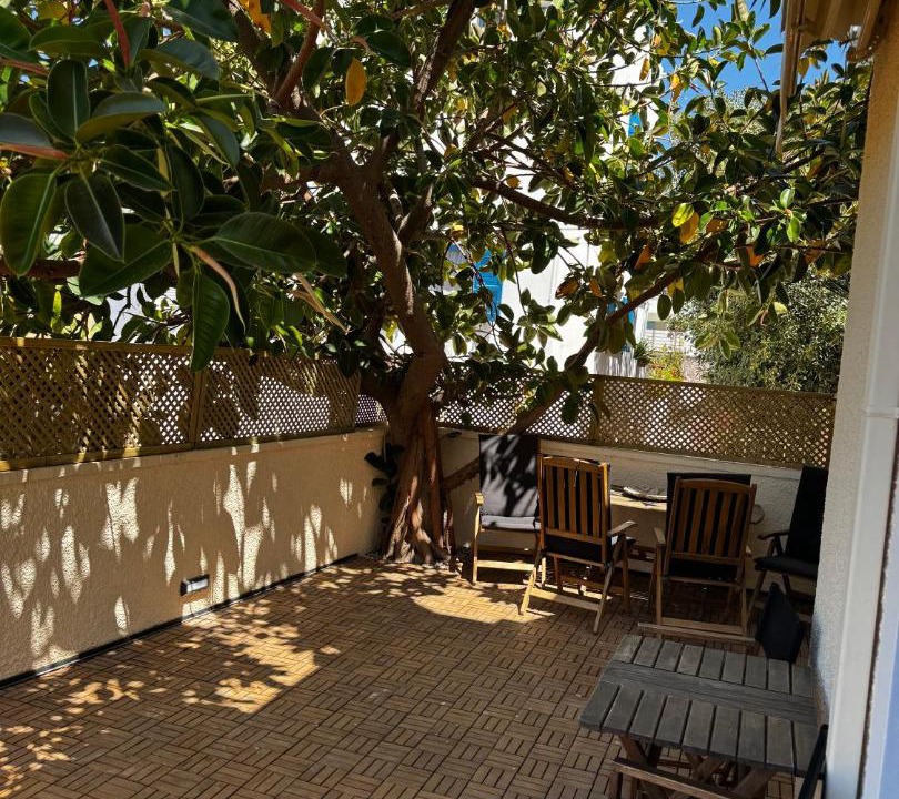Photo of Patio Balcony in Perdhika