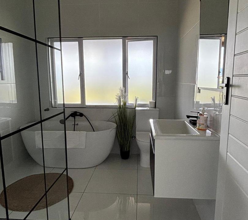 Photo of Bathroom in Grassy Park