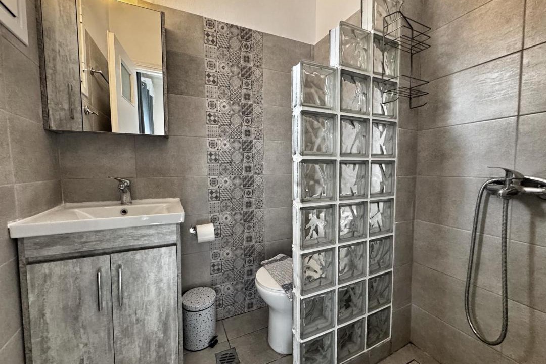 Photo of Bathroom in Loutra Edipsou