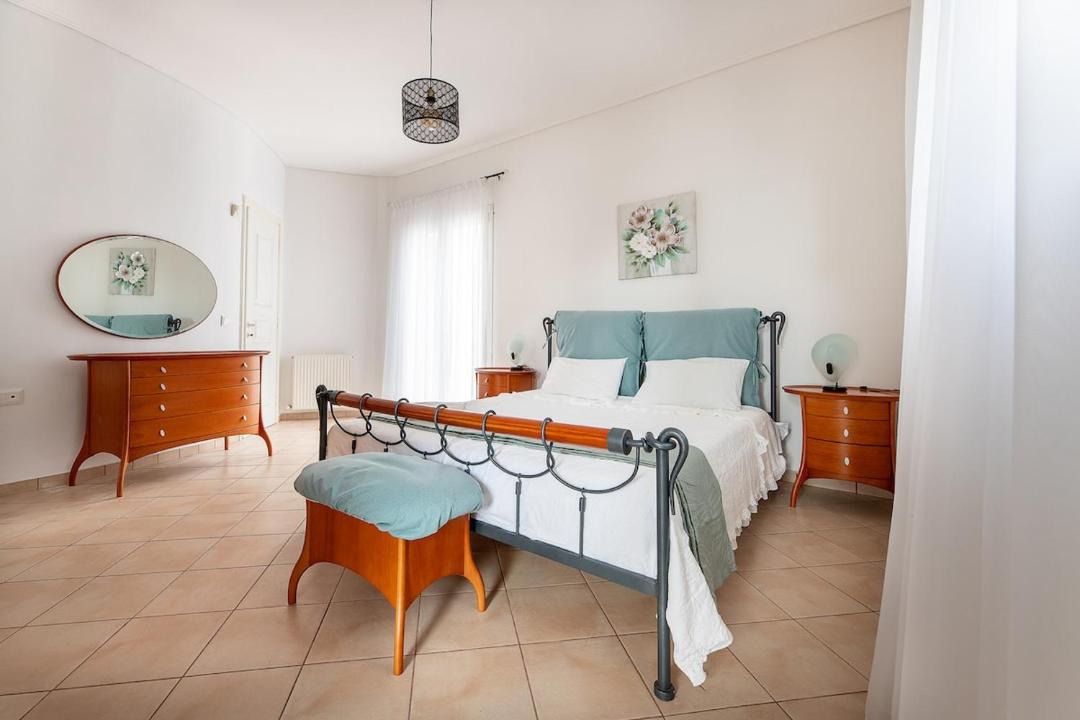 Photo of Bedroom in Agii Theodori