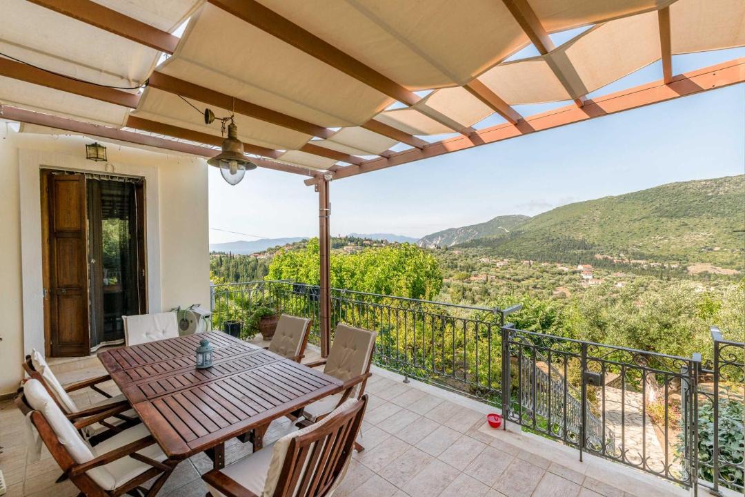 Photo of Patio Balcony in Platrithias