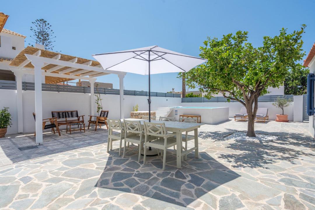 Photo of Patio Balcony in Perdhika