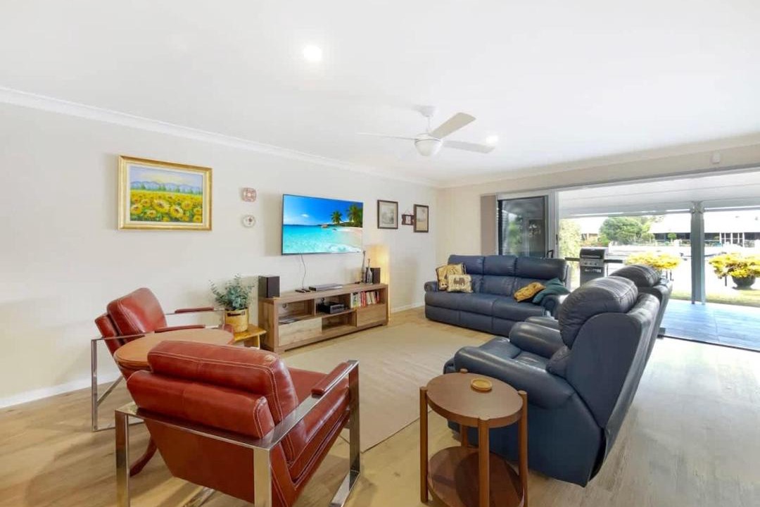 Photo of Others in Banksia Beach
