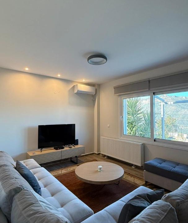 Photo of Livingroom in Aigialeia