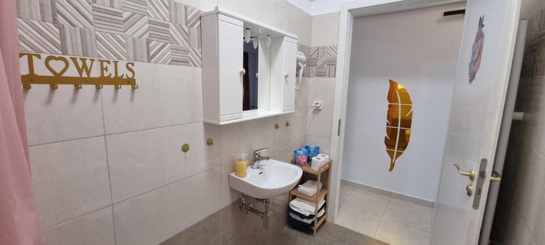 Photo of Bathroom in Isthmia
