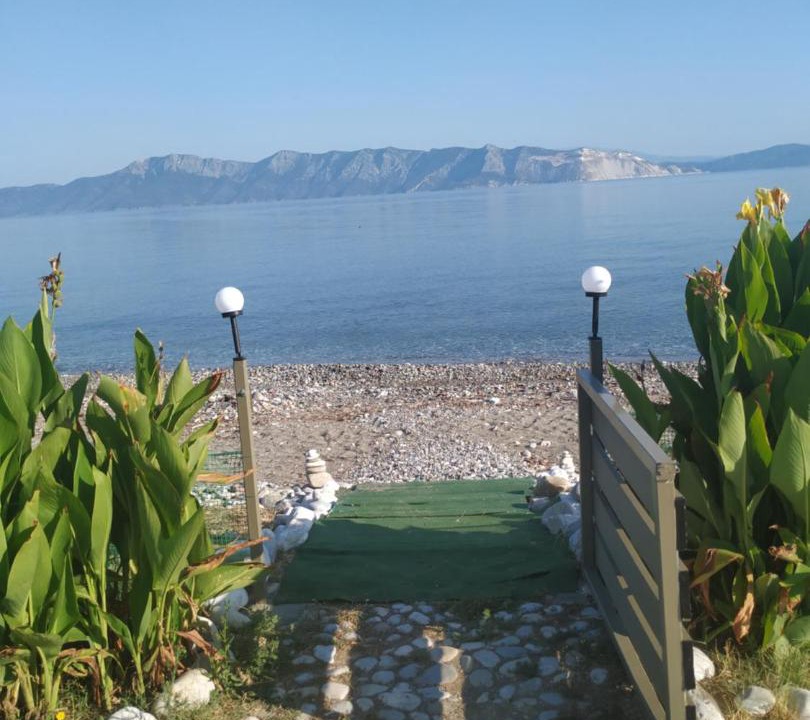 Photo of Others in Aravissos