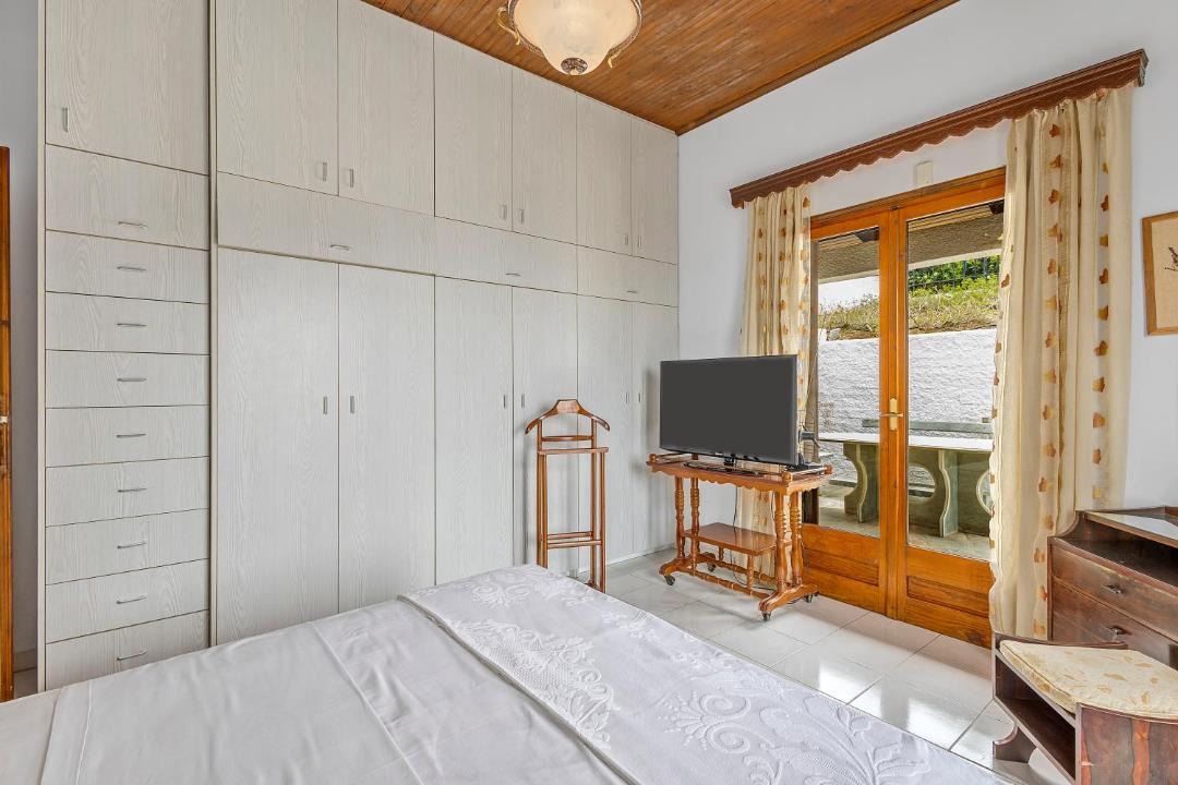 Photo of Bedroom in Marmari