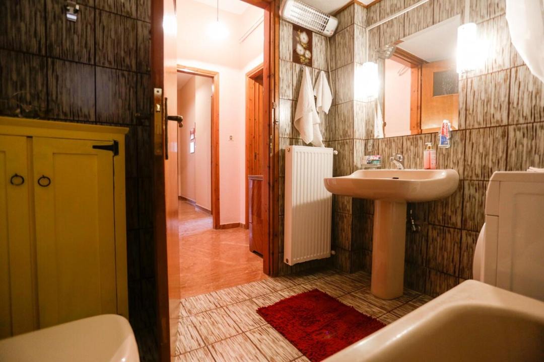 Photo of Bathroom in Kropia