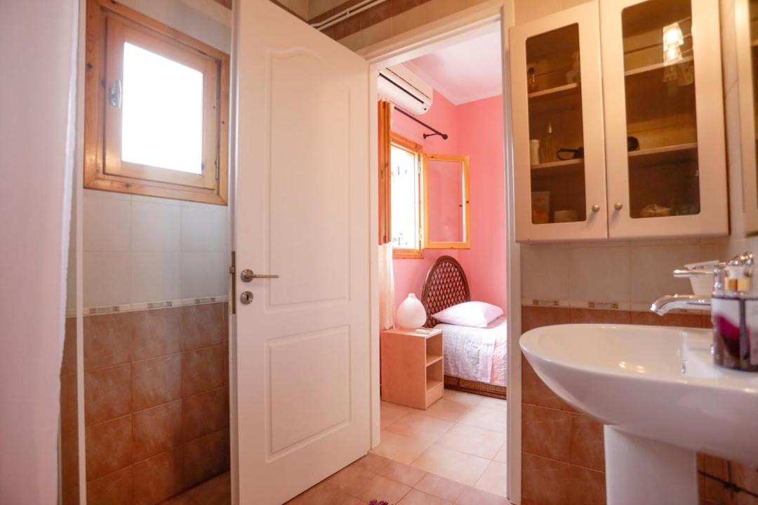 Photo of Bathroom in Kropia