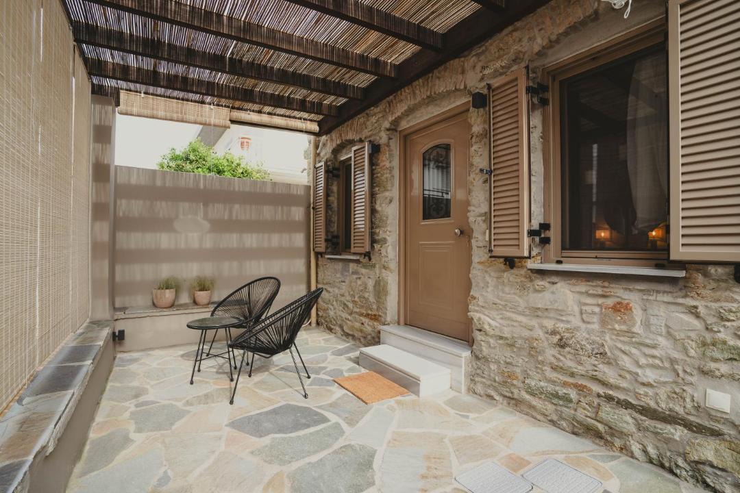 Photo of Patio Balcony in Karystos