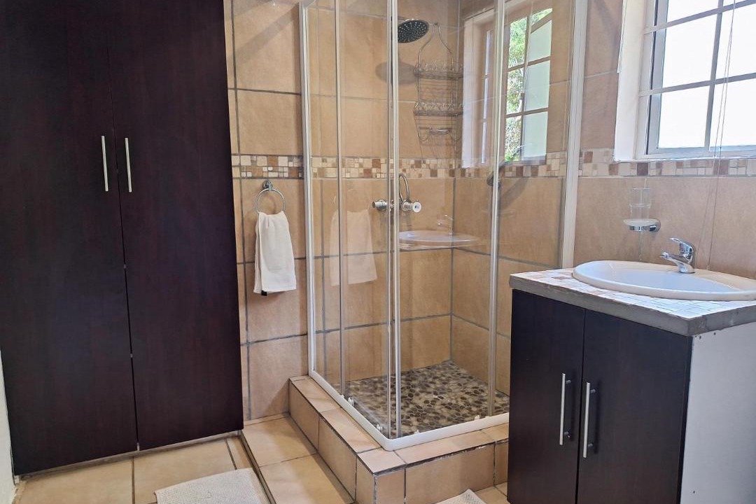 Photo of Bathroom in Oudtshoorn