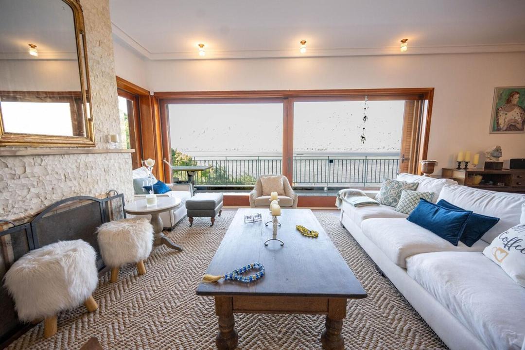 Photo of Others in Limni Vouliagmenis