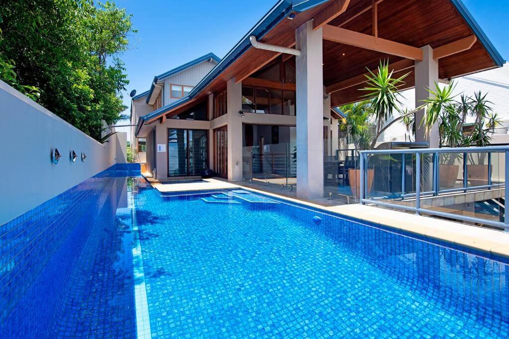 Photo of Others in Tugun