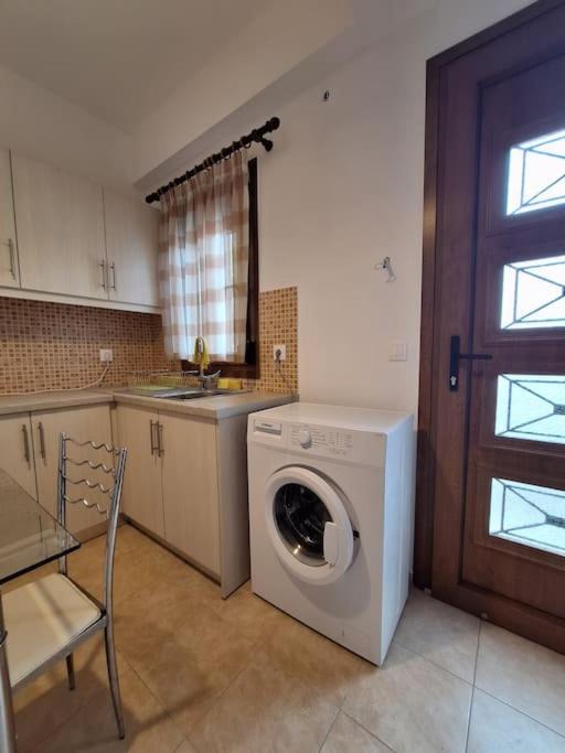 Photo of Kitchen in Patitiri