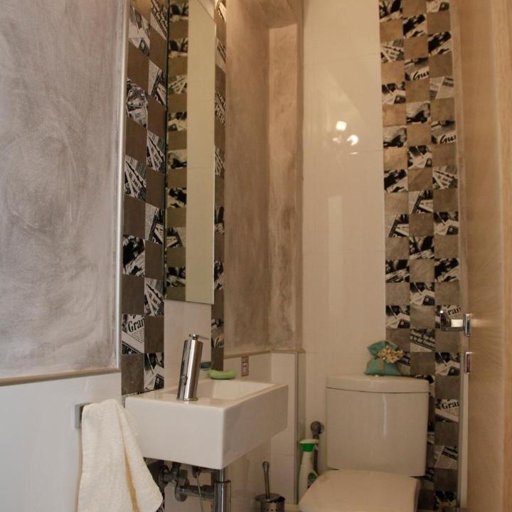 Photo of Bathroom in Saronikos