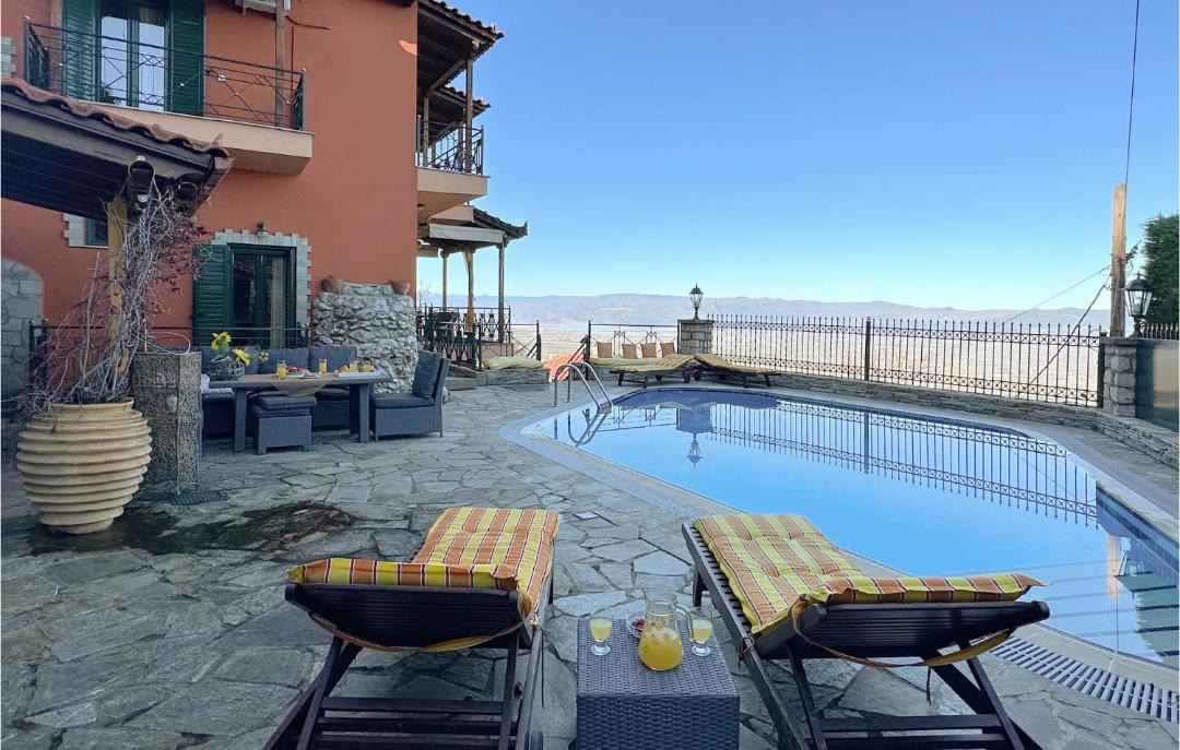 Photo of Patio Balcony in Ipati