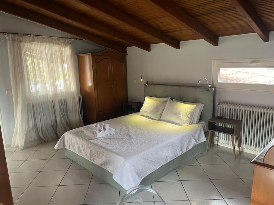 Photo of Bedroom in Pefka