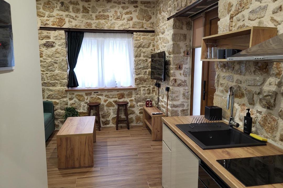Photo of Kitchen in Ioannina Town Centre
