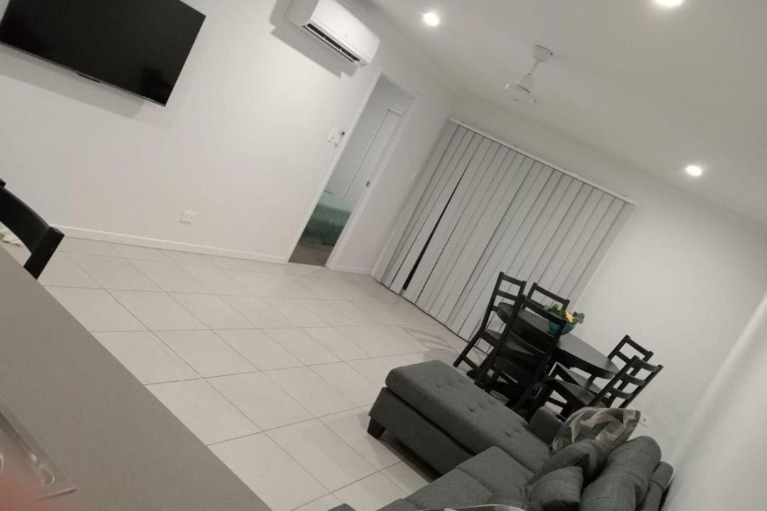 Photo of Livingroom in Deebing Heights
