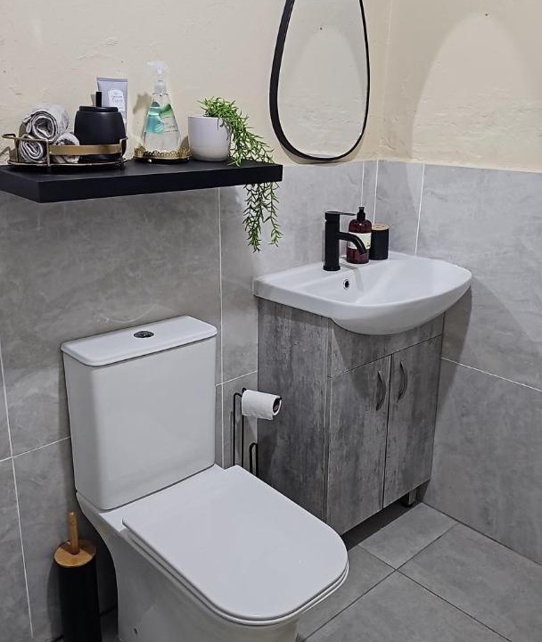 Photo of Bathroom in Bezuidenhout Valley