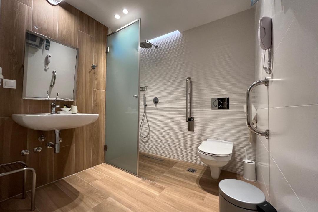 Photo of Bathroom in Patitiri