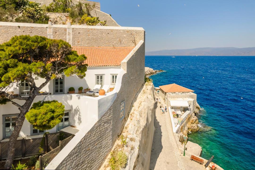 Photo of Others in Hydra