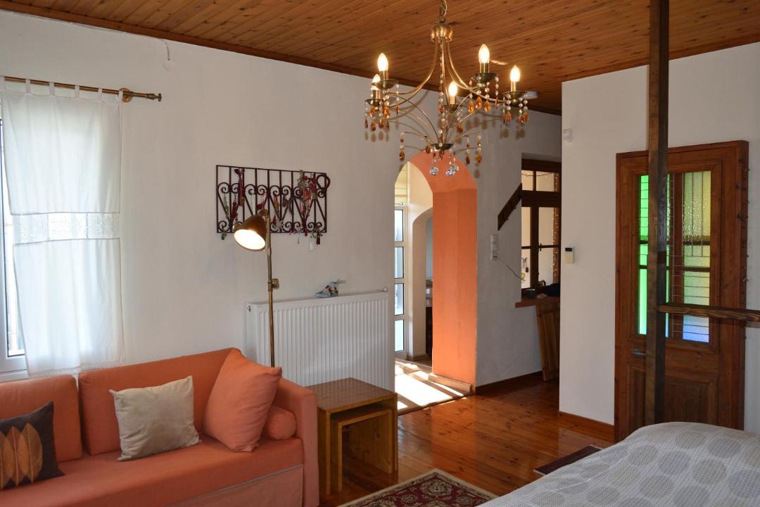Photo of Others in Lilaia