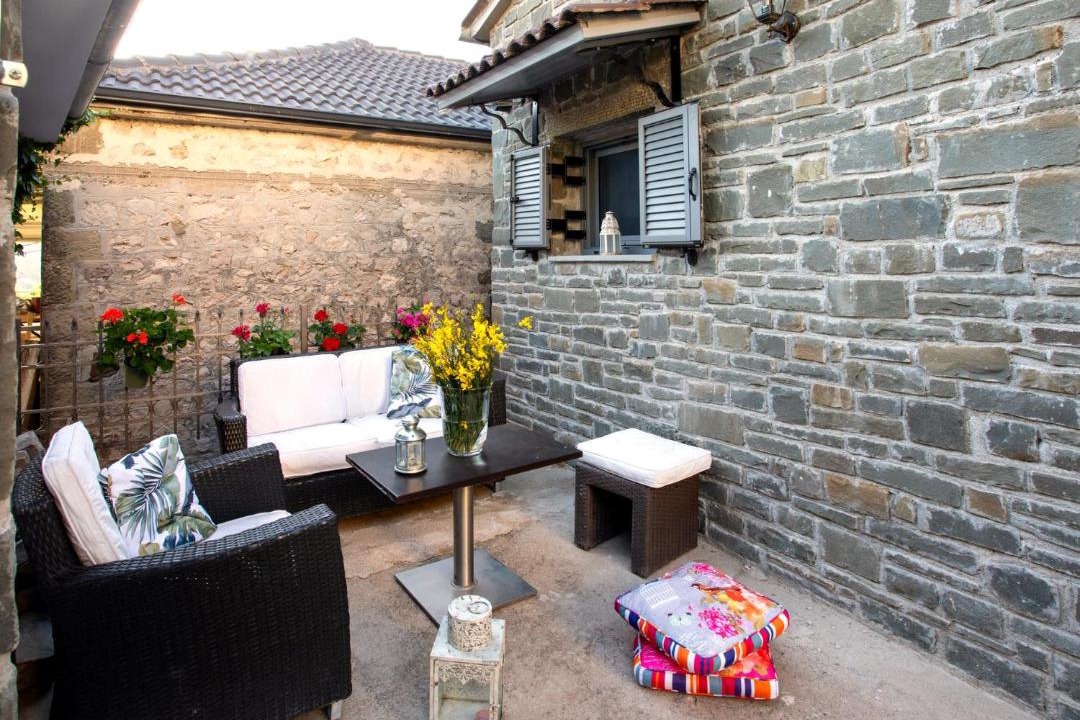 Photo of Patio Balcony in Pramanta