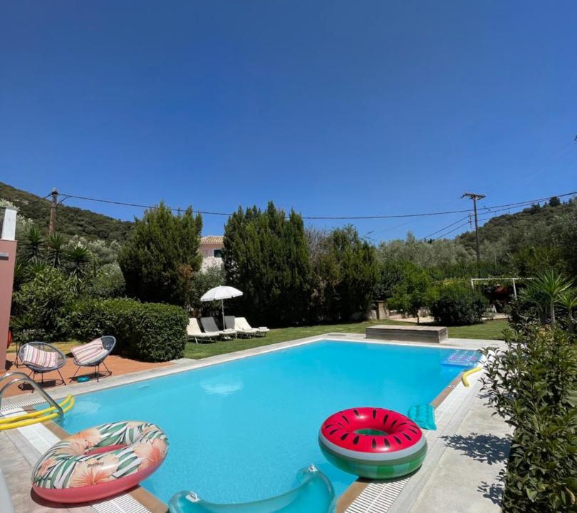 Photo of Outdoor in Mikros Gialos