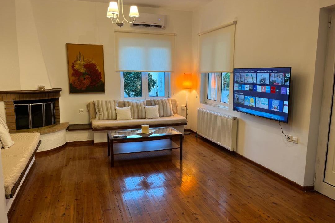 Photo of Livingroom in Molos