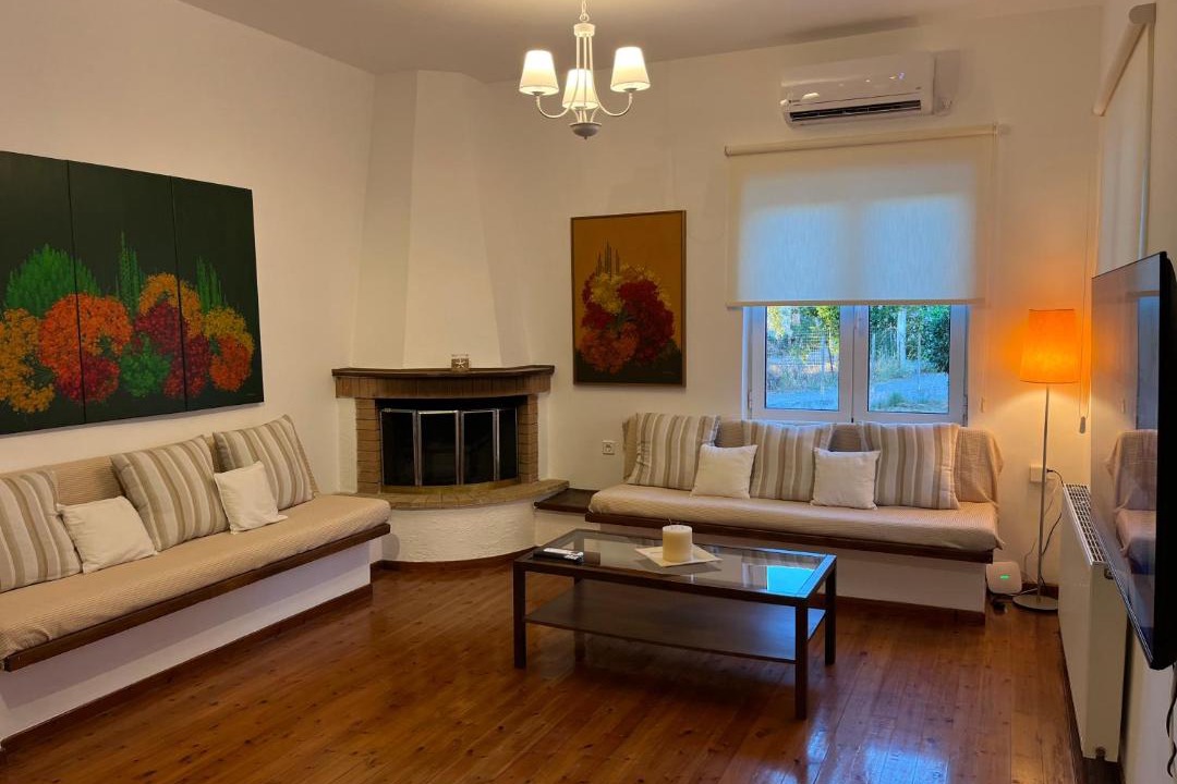 Photo of Livingroom in Molos