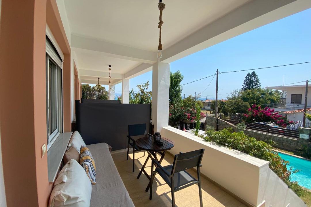 Photo of Patio Balcony in Velon