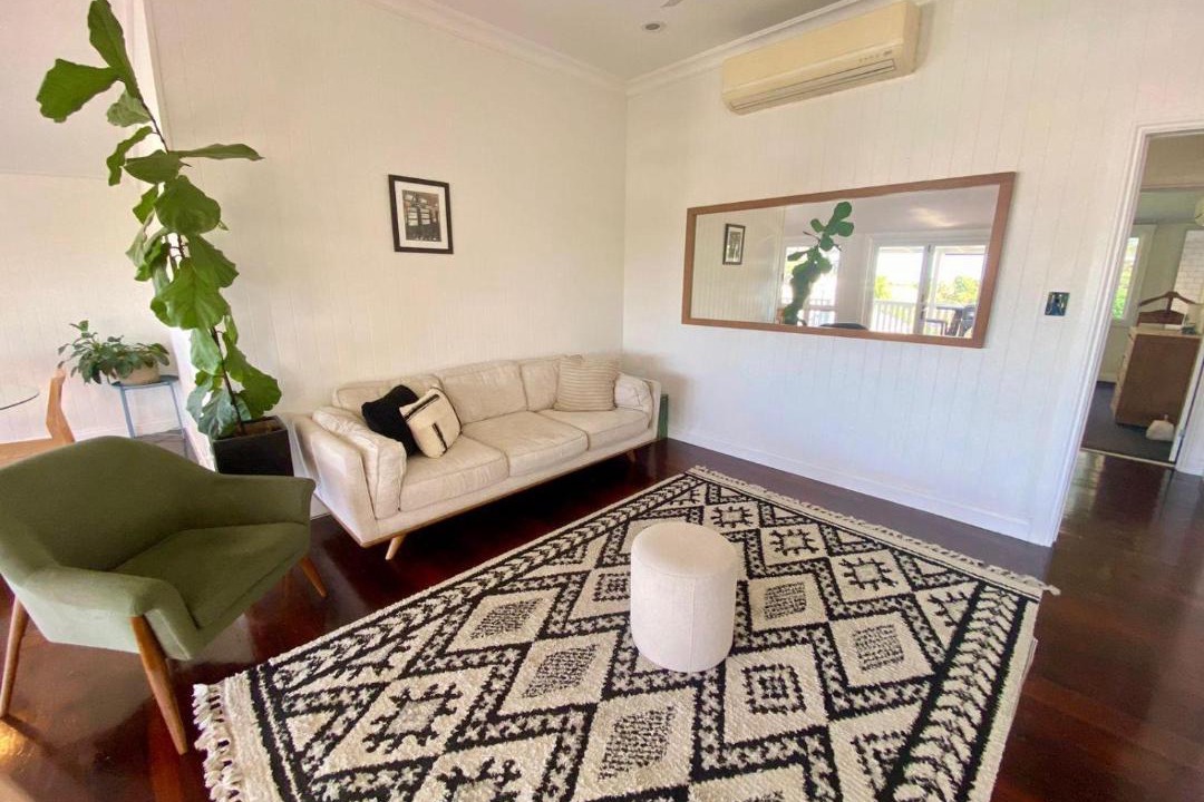 Photo of Livingroom in North Ward