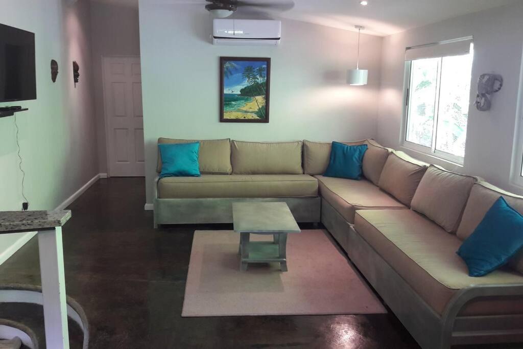 Photo of Livingroom in Playa Hermosa