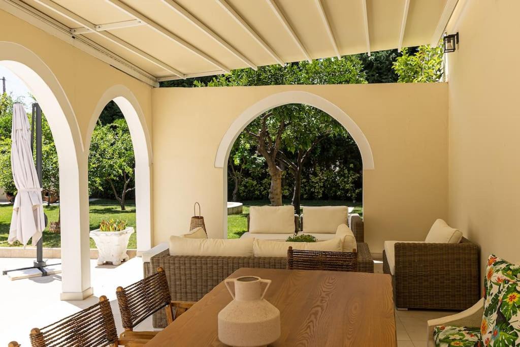 Photo of Patio Balcony in Molos