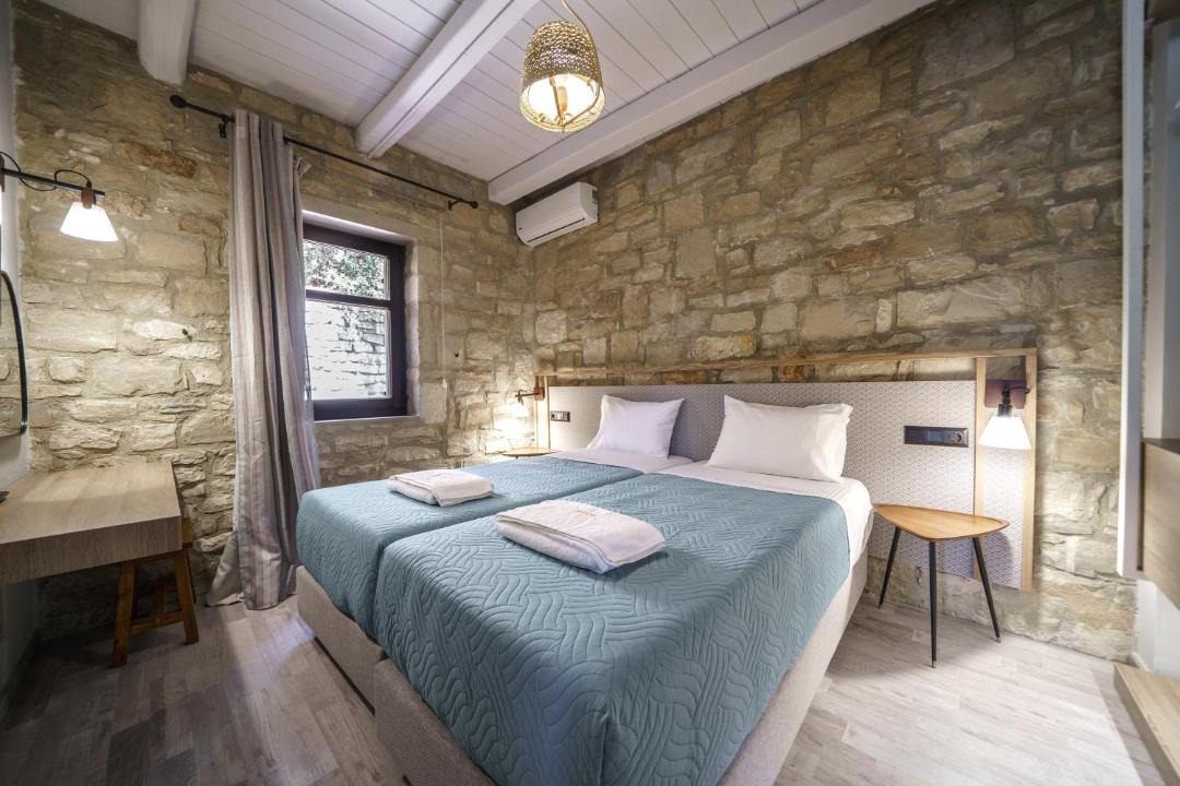 Photo of Bedroom in Asites