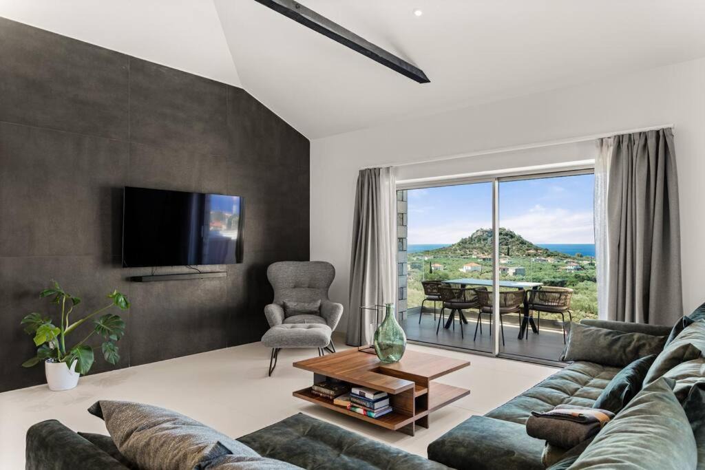 Photo of Livingroom in Lefktro
