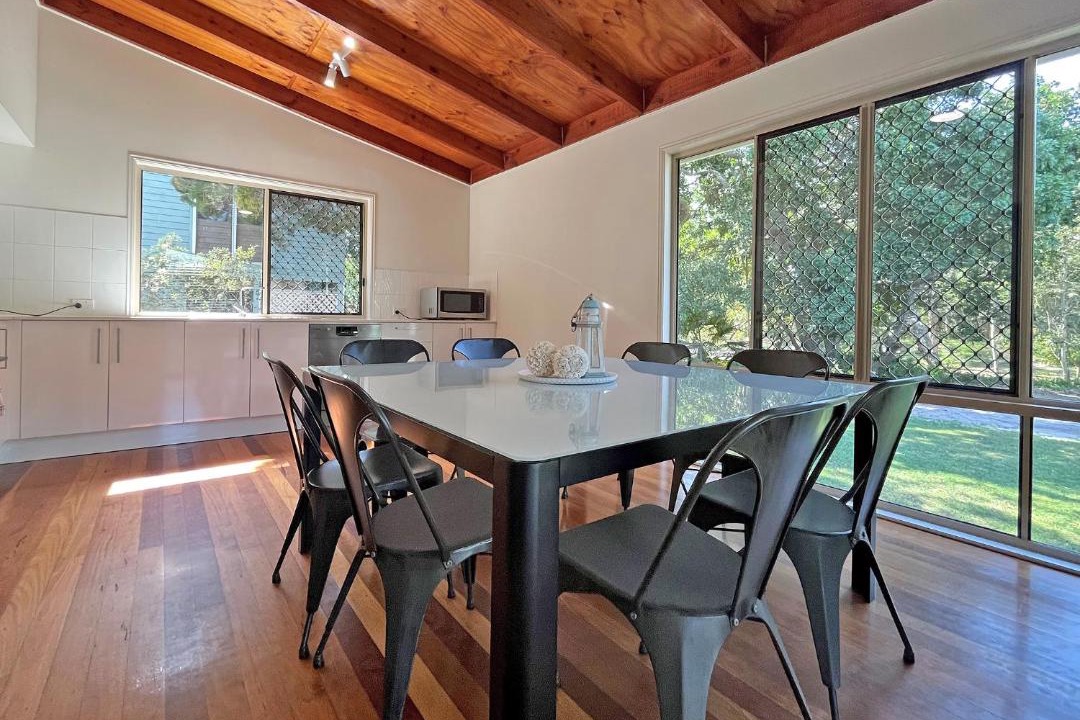 Photo of Livingroom in Amity Point
