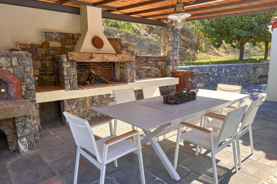 Photo of Patio Balcony in Aigialeia