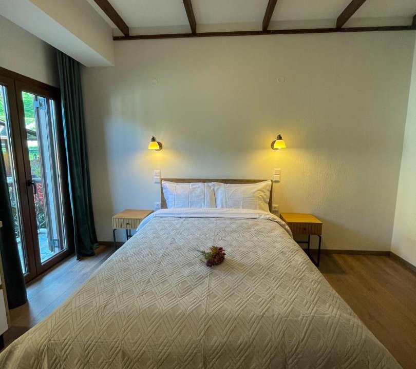 Photo of Bedroom in Elati