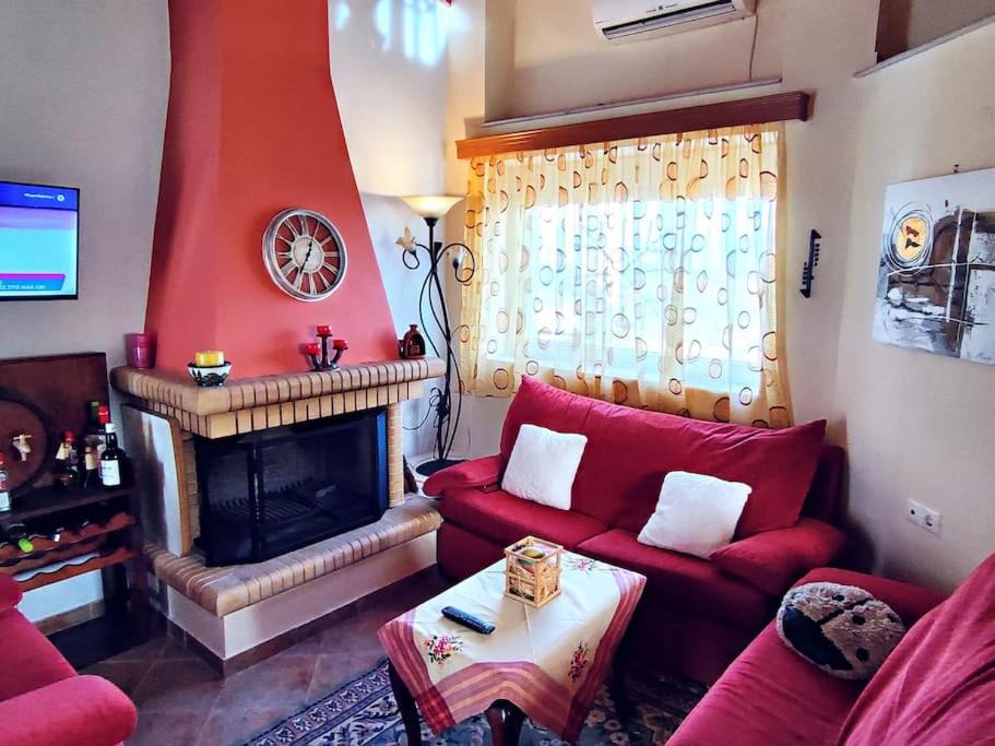 Photo of Livingroom in Mendhenitsa
