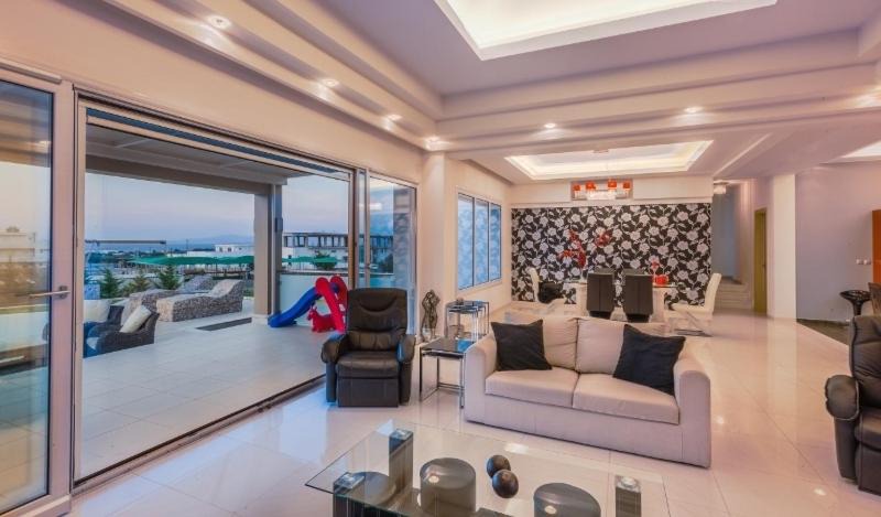 Photo of Livingroom in Tingaki