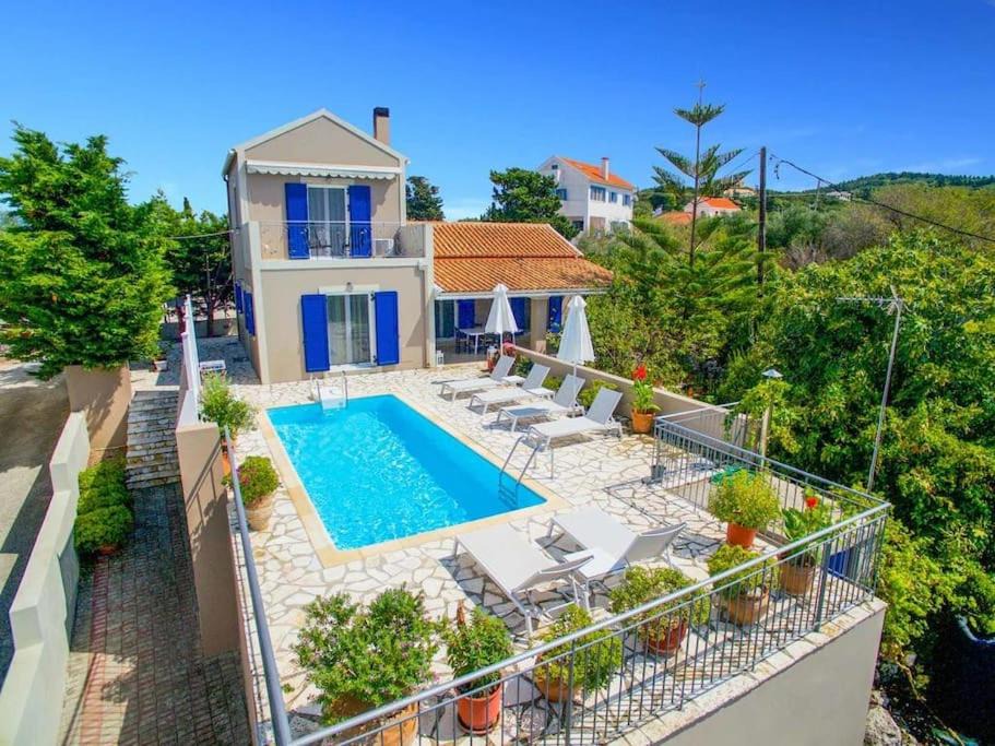Photo of Outdoor in Antipata
