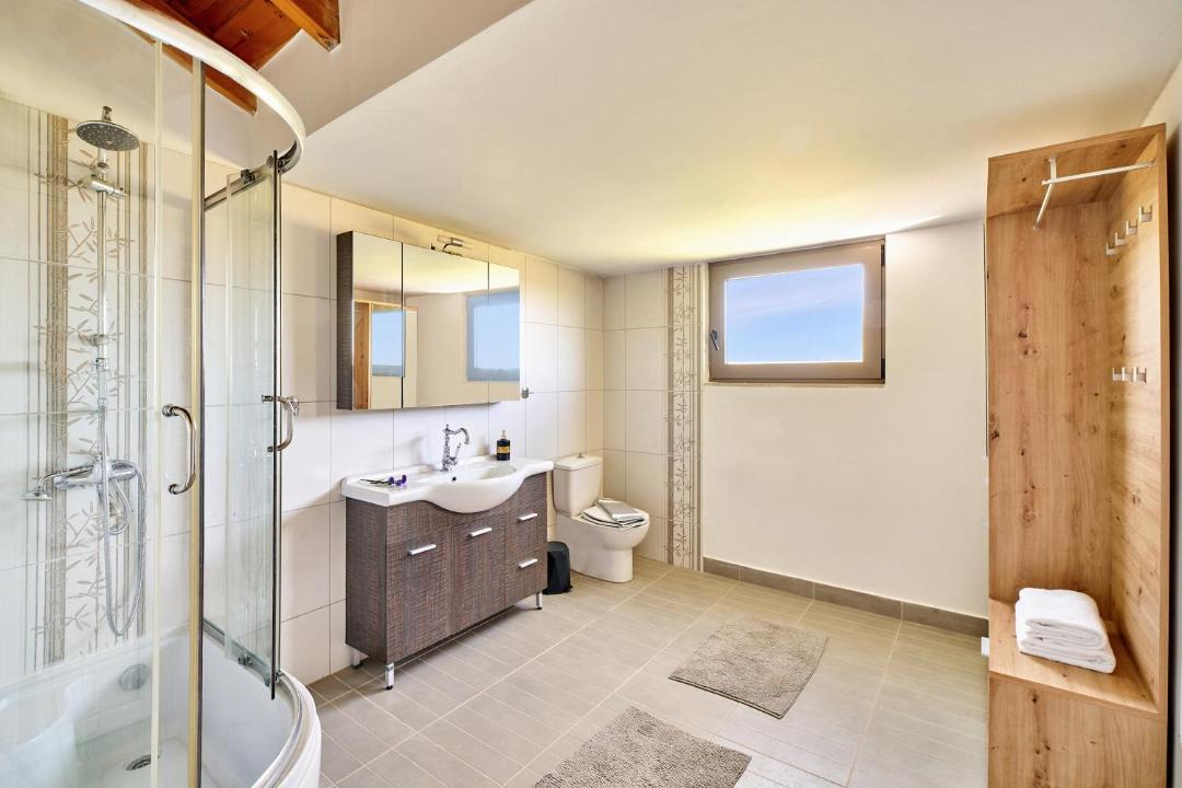 Photo of Others in Stilos