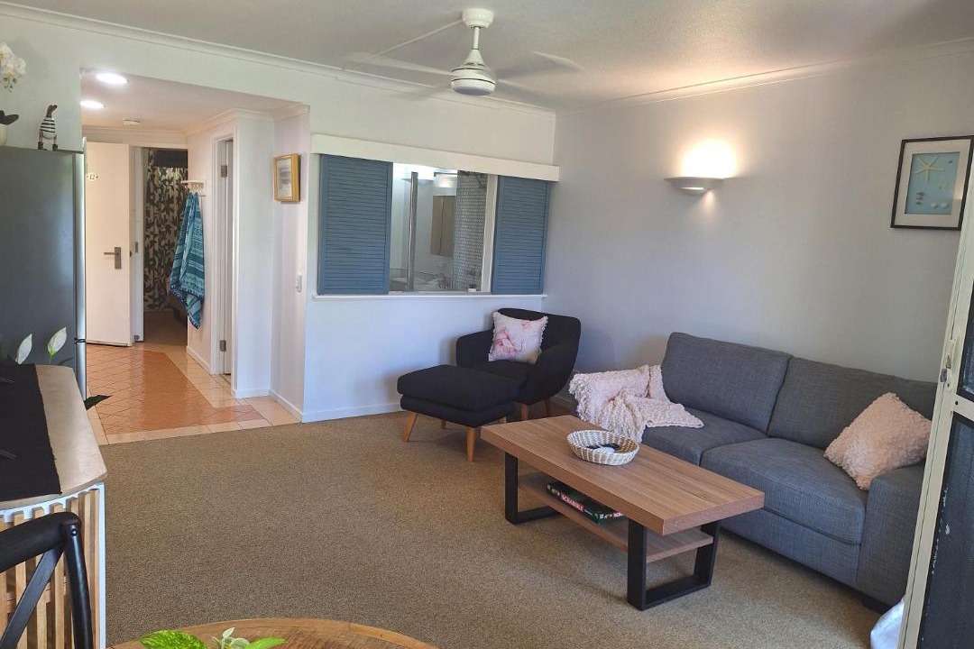 Photo of Livingroom in Trinity Beach