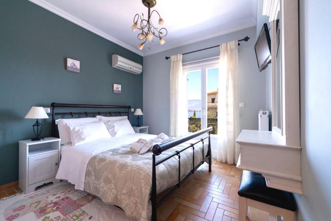 Photo of Bedroom in Galaxidi