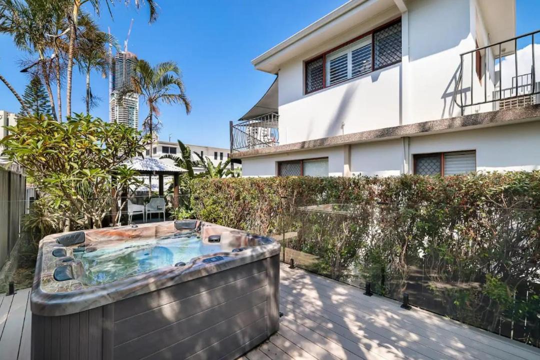 Photo of Patio Balcony in Surfers Paradise