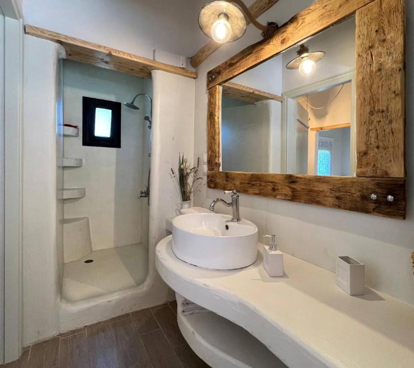 Photo of Bathroom in Achinos